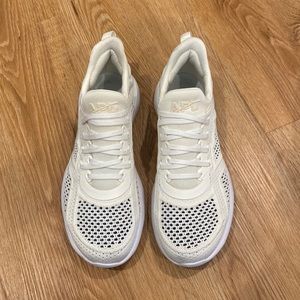 APL Techloom Tracer Sneakers